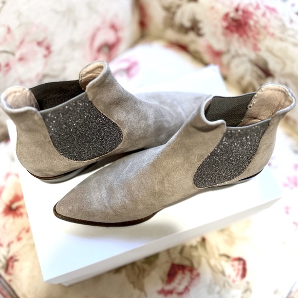 AGL Suede Chelsea Booties - Picture 5 of 7